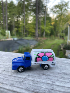 ZeFlorist Mini Milk Truck