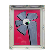 Load image into Gallery viewer, ZeFlorist Single Flower in Pink &amp; White
